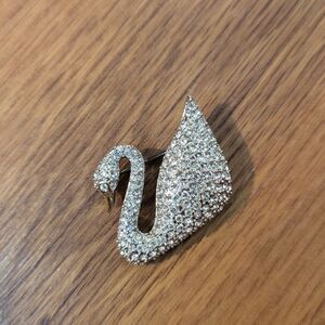 Vintage Swarovski Swan Brooch